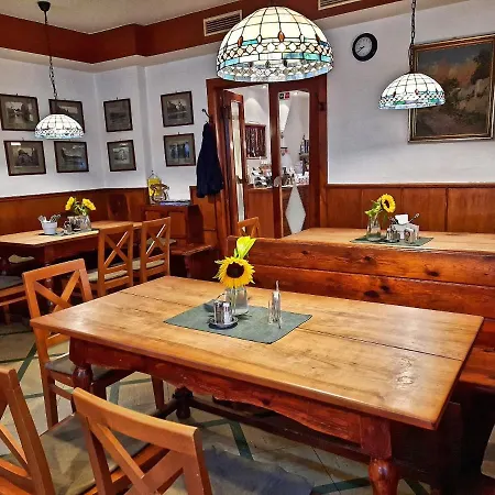 住宿加早餐酒店 Mang *